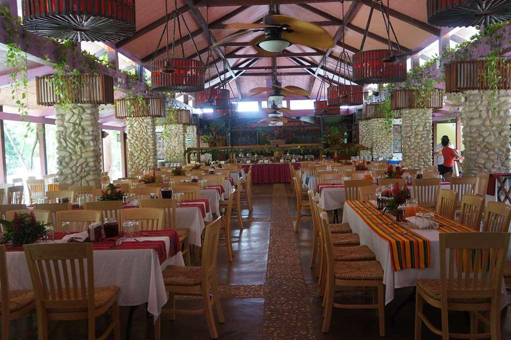 פלנקה Chan-Kah Resort Village Convention Center & Maya Spa מסעדה תמונה